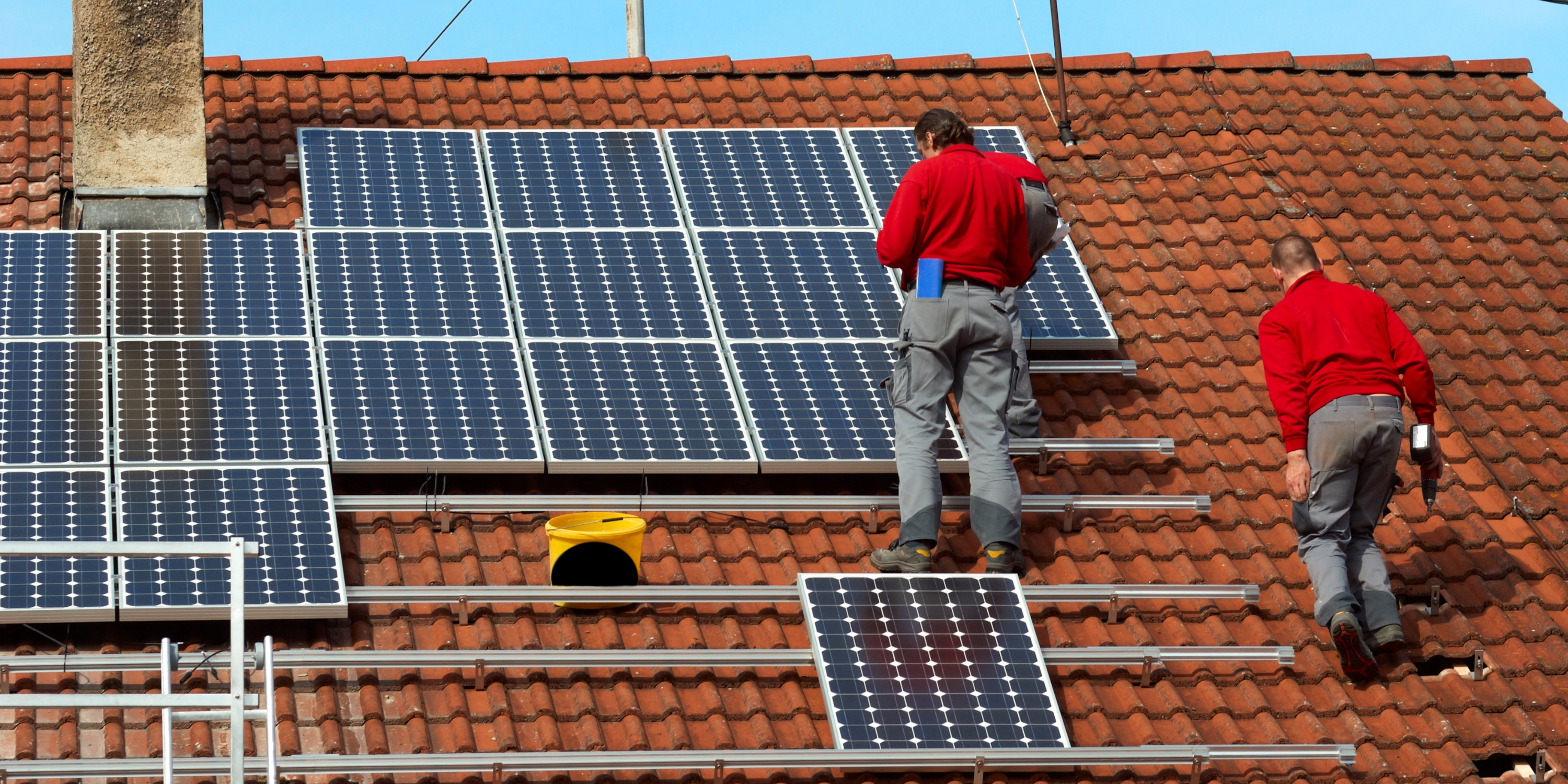 Meilleur chargeur solaire 2024 : batterie solaire, panneaux
